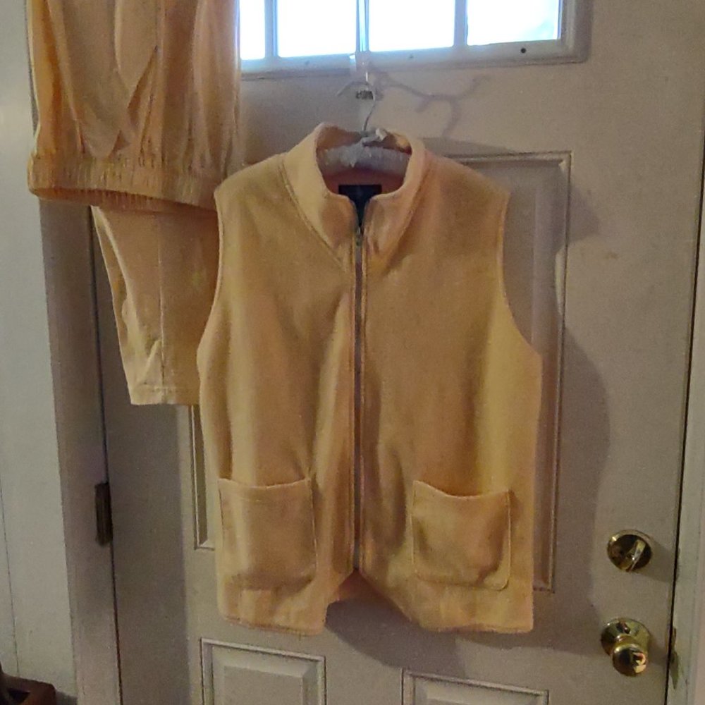 Hunt club yellow vest and pants set